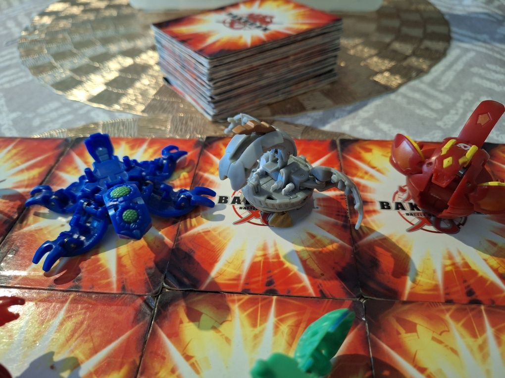 Bakugan 14 kulek + karty