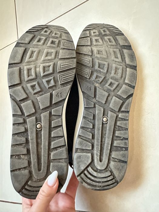 Кросівки 41 розмір