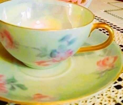 R & S porcelana do czekolady