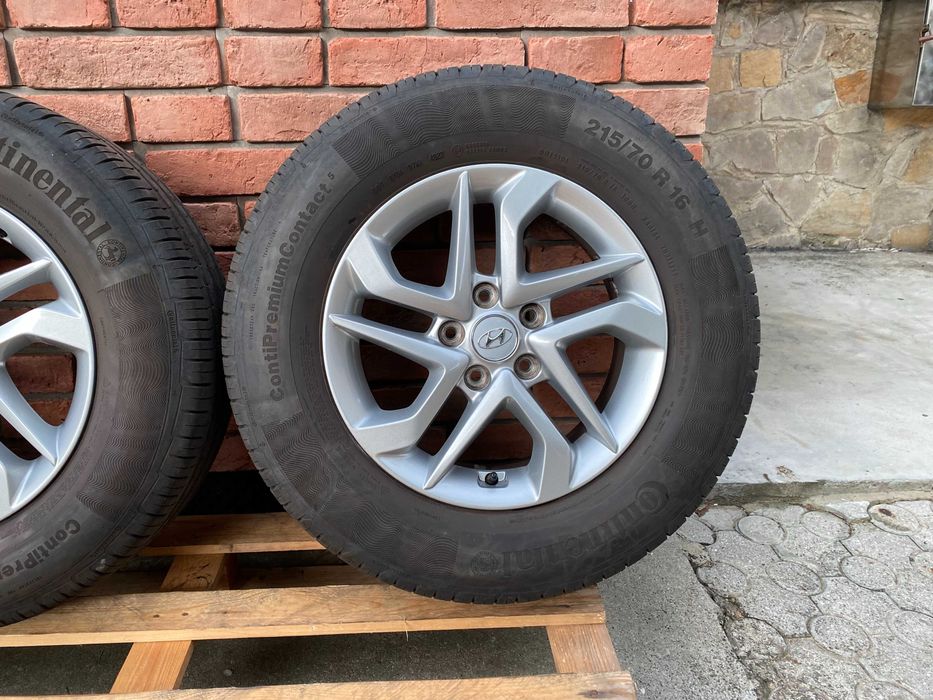 Koła Hyundai Tucson 6.5Jx16H2 ET45 5x114,3 Continental 215/70 16'