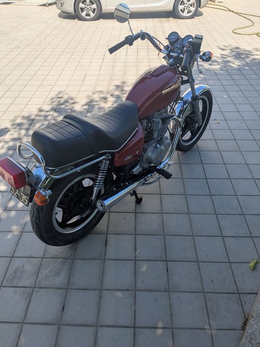 Honda cm 400 t 1981 (avariada)