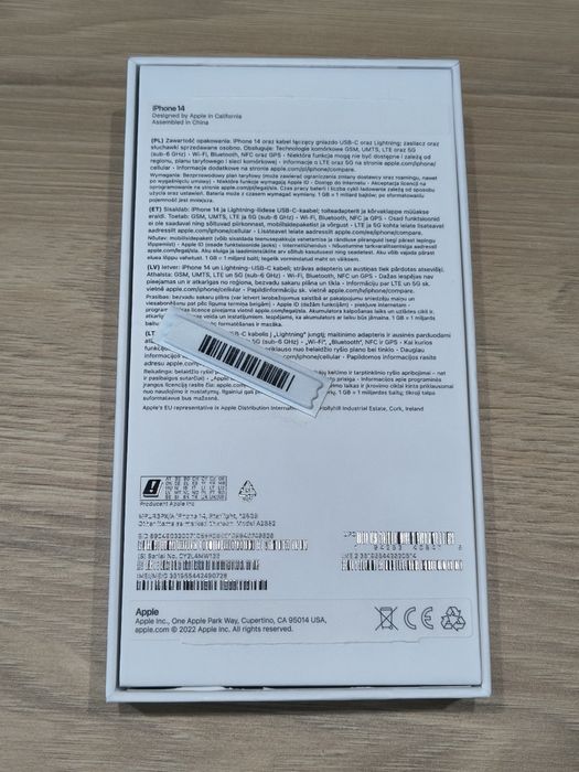 iPhone 14 + Apple watch se 2 gen