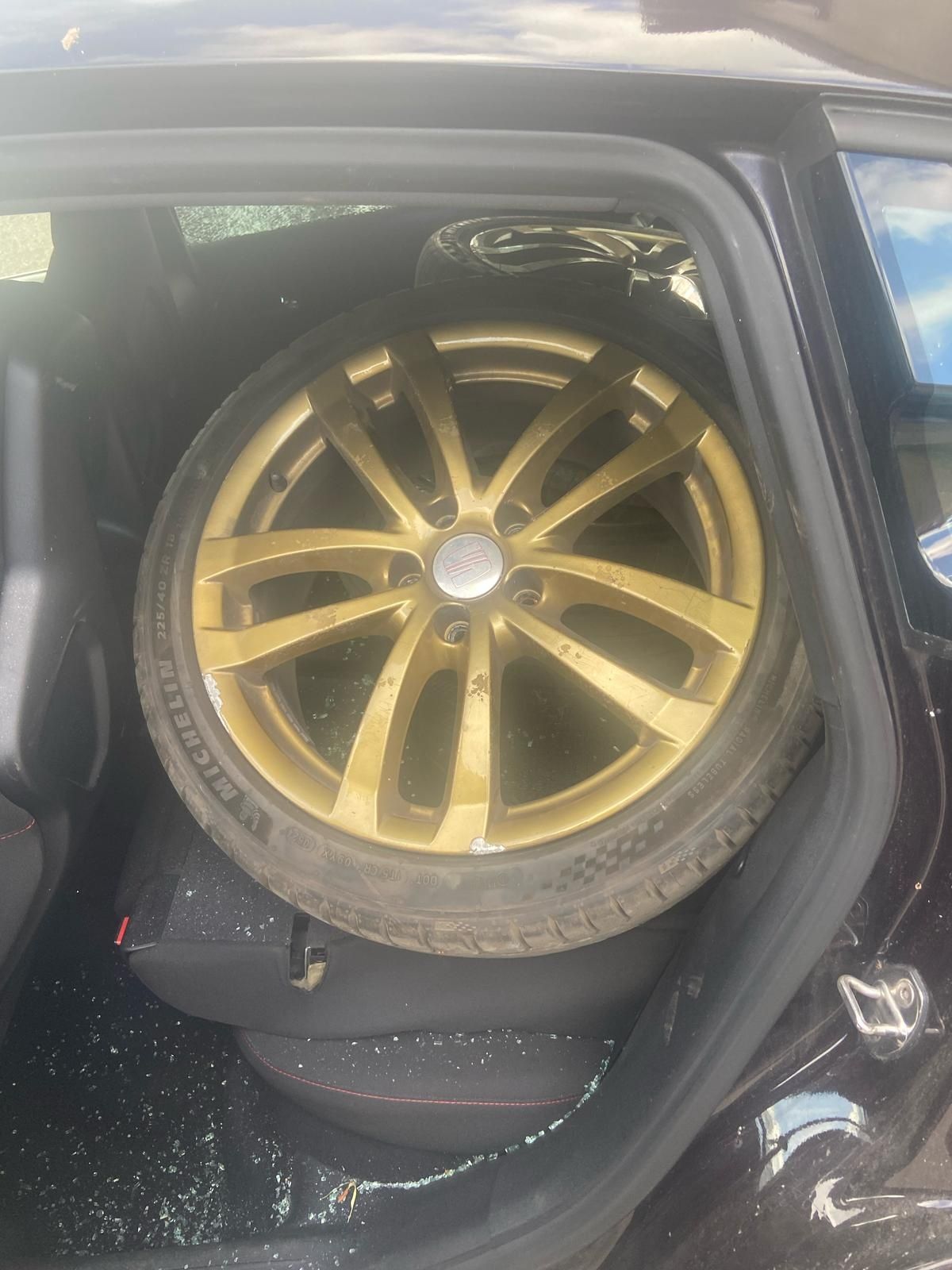 Uszkodzony Seat Leon Cupra 360koni zapraszam