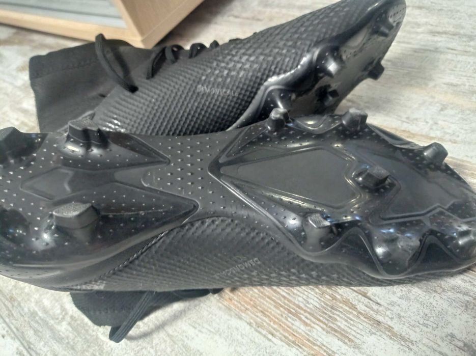 Бутси adidas predator, 43 розмір, 27,5 см