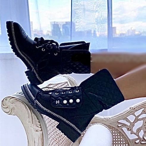 Ботинки CHANEL женские