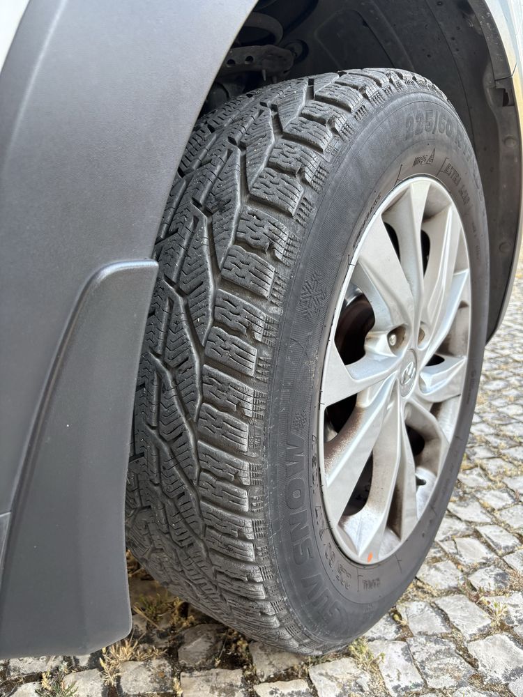 Pneus 225/60 R17