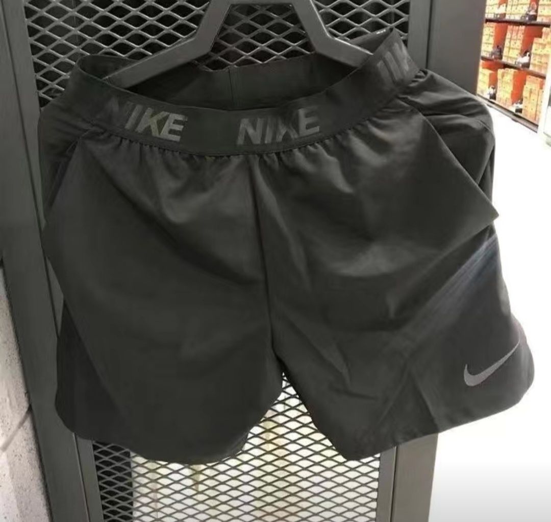 Шорти Nike. DRI-FIT Technology