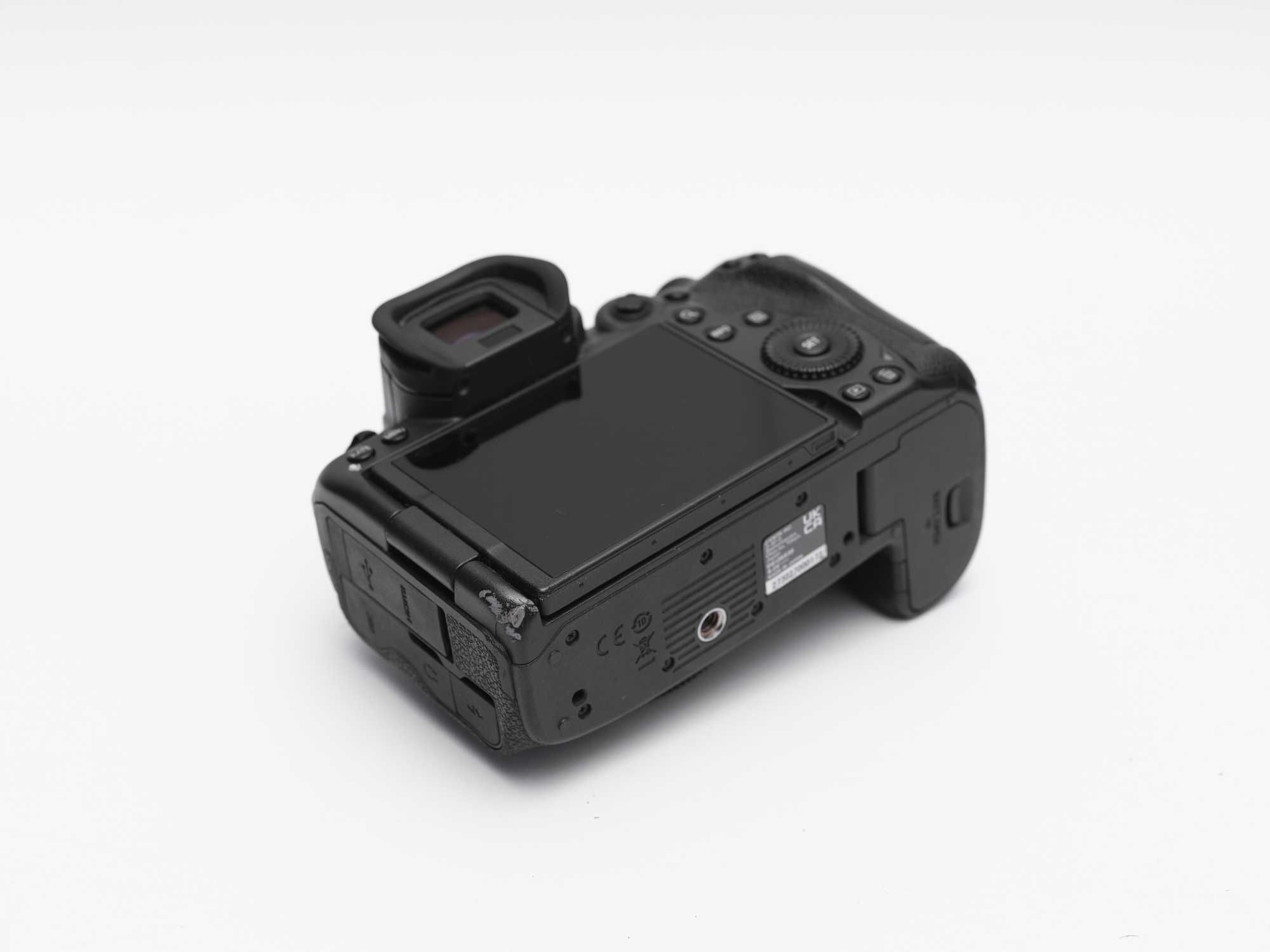 Canon EOS R5 - niecale 57k przebiegu + gratis karta CF EXPRES!