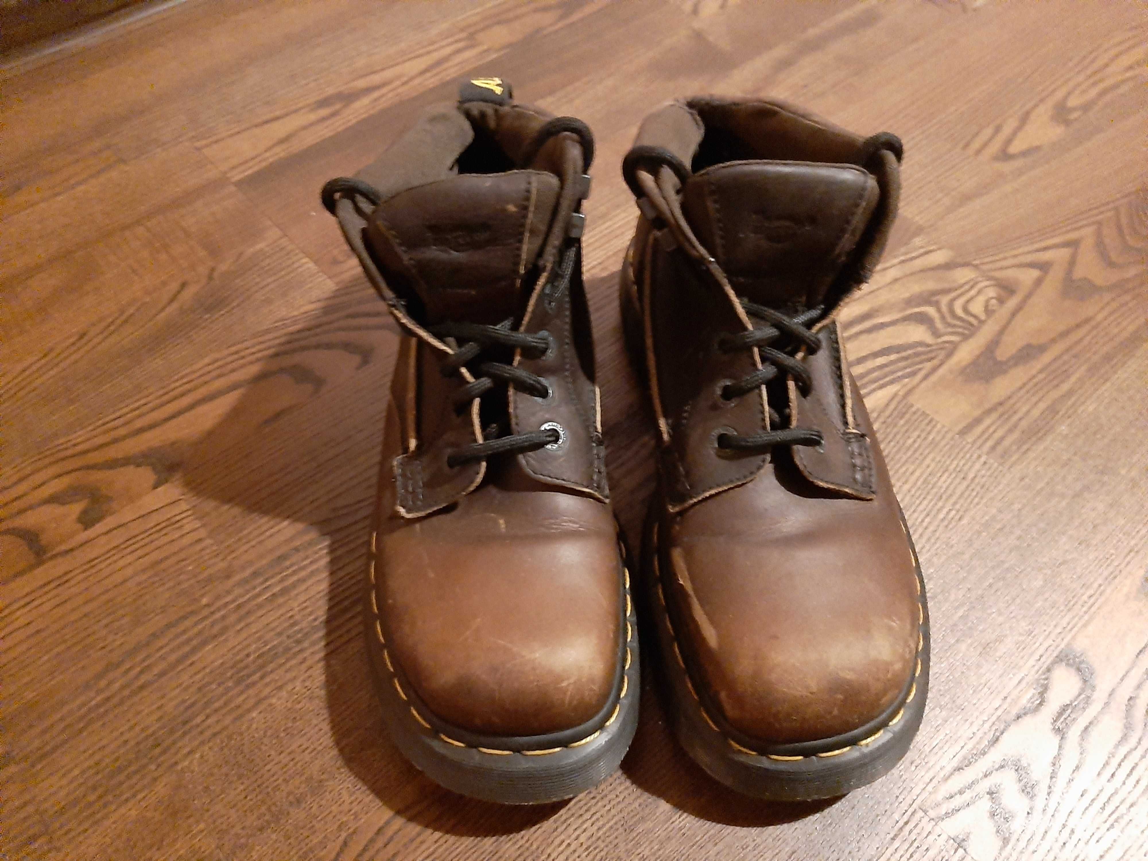 Чоловічі черевики Dr.Martens Vintage 90s 8A19 Air Wair Peanut Boot