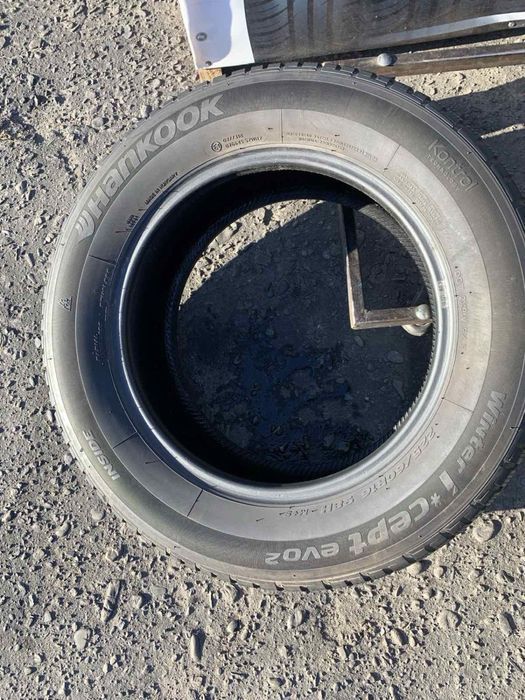 Шини 225/60 R16 Hankook зима 2022 рік 7/6,3 мм