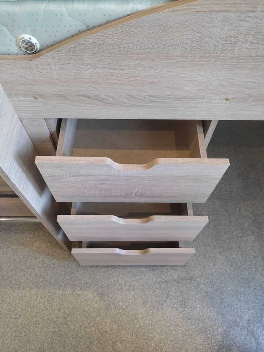 Односпальне дітяче ліжко з шухлядами та матрацом