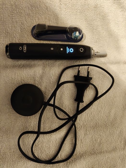 Oral-B iO 9 Black Szczoteczka magnetyczna