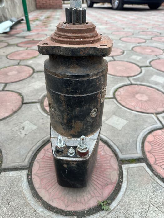 Стартер на двигун мерс комбайн