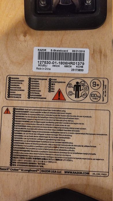 Deskorolka Elektryczna RazorX Cruiser – BRAK PILOTA I ŁADOWARKI