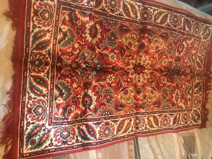 Винтаж!!!Новые ковровые дивандеки-покрывала с бахромой ГДР 70-х