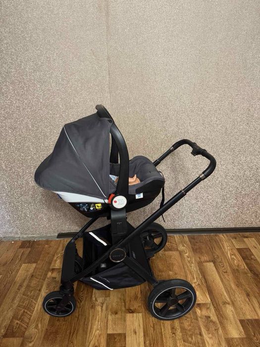 Коляска Carrello Ultimo 3 в 1