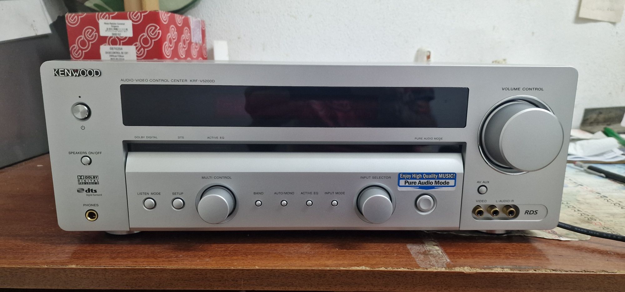 Amplificador kenwood krf-v5200d-s
