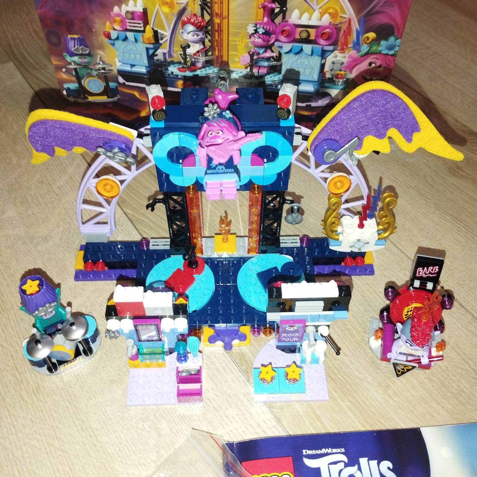 Lego 41254 trole TROLLS Koncert w Volcano Rock City
41254 TROLLS Konce