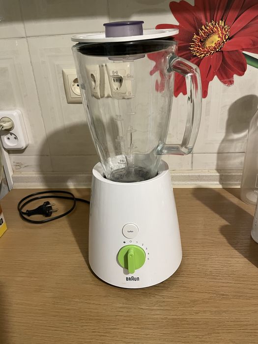 Блендер BRAUN рабочий