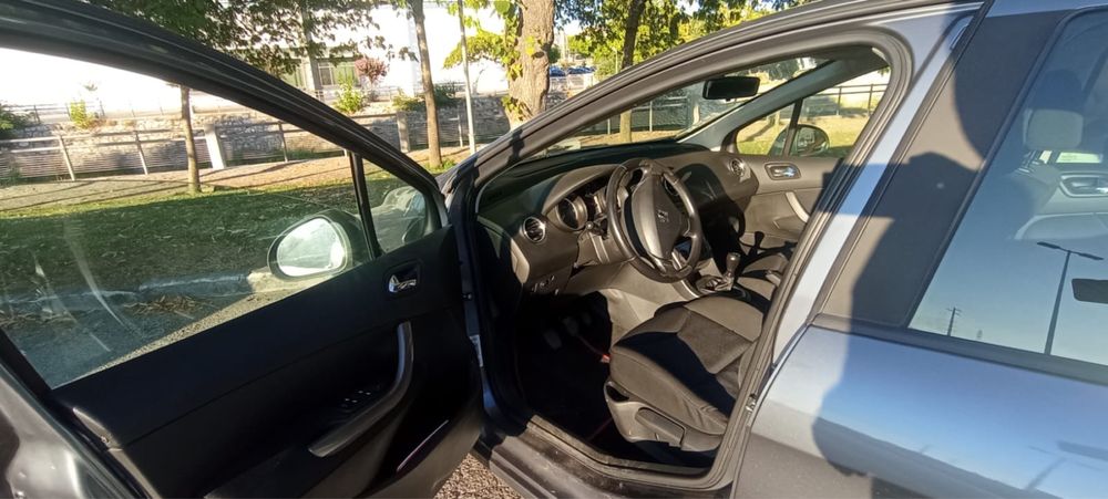 Peugeot 308 1.4 GPL/gasolina