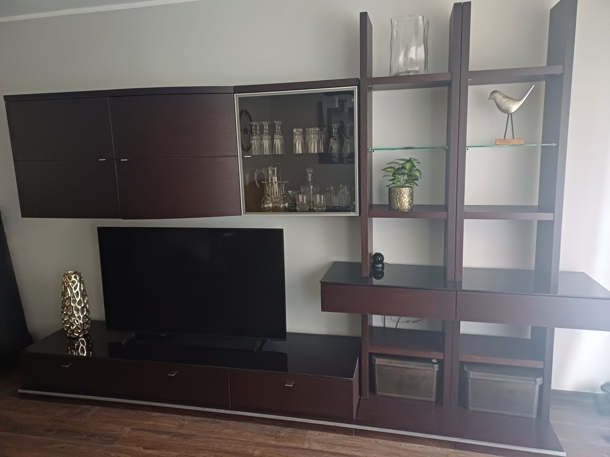 Meble drewniane Cosmopolitan BFM dąb wenge