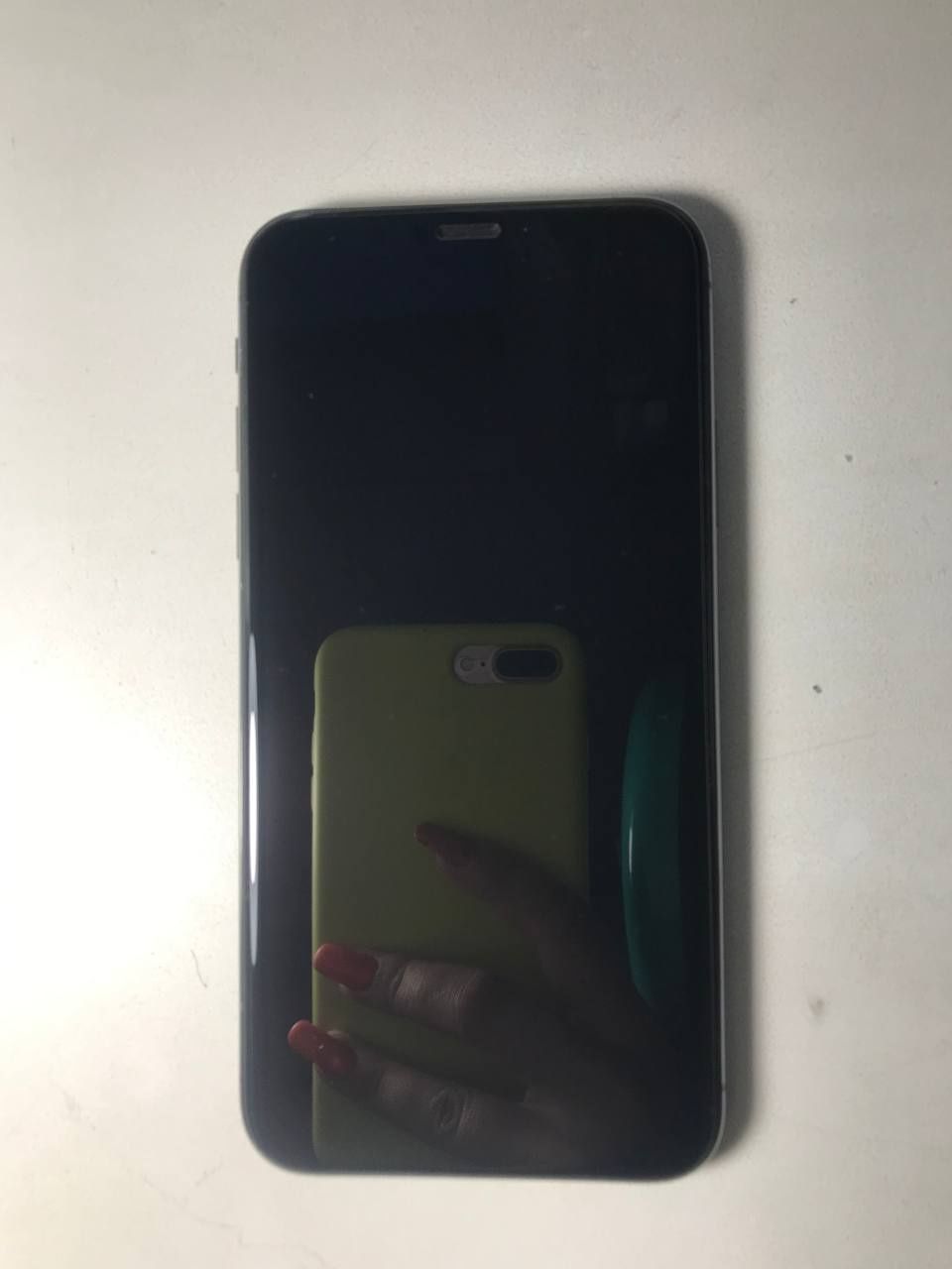 Продам IPhone Xs