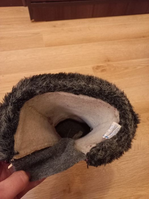 Продам фирменные сапожки-валенки для девочки "котофей"