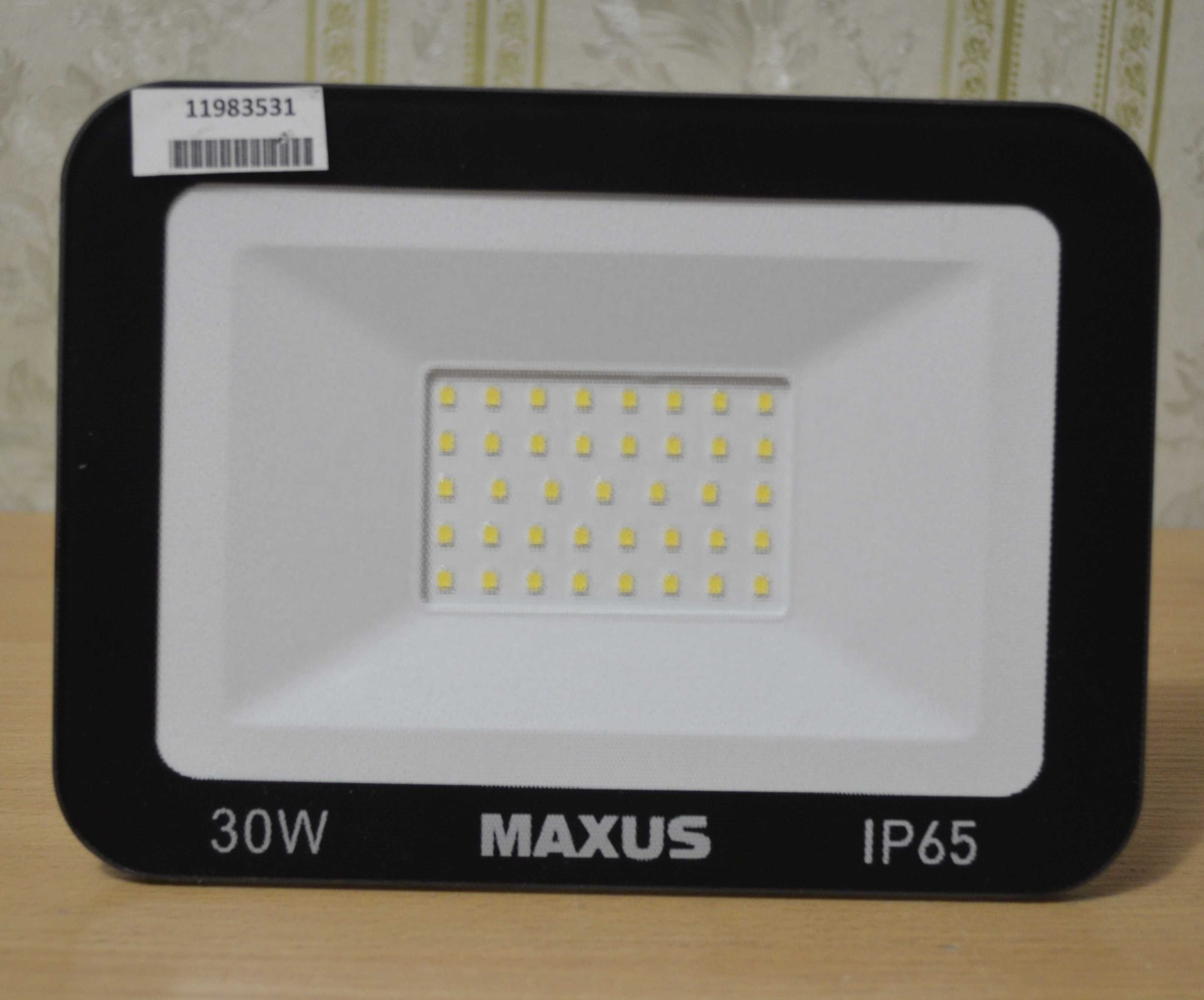 LED прожектор Maxus 30Вт.