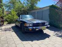 Mercedes Benz SL560