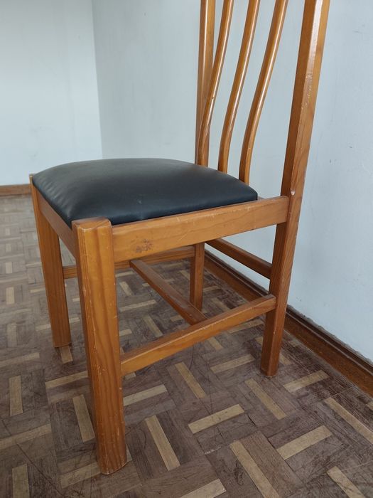Cadeira de sala de jantar vintage em couro
