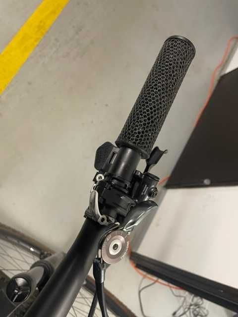 Factor Lando XC L FV Reverb AXS Transmission SL Quark