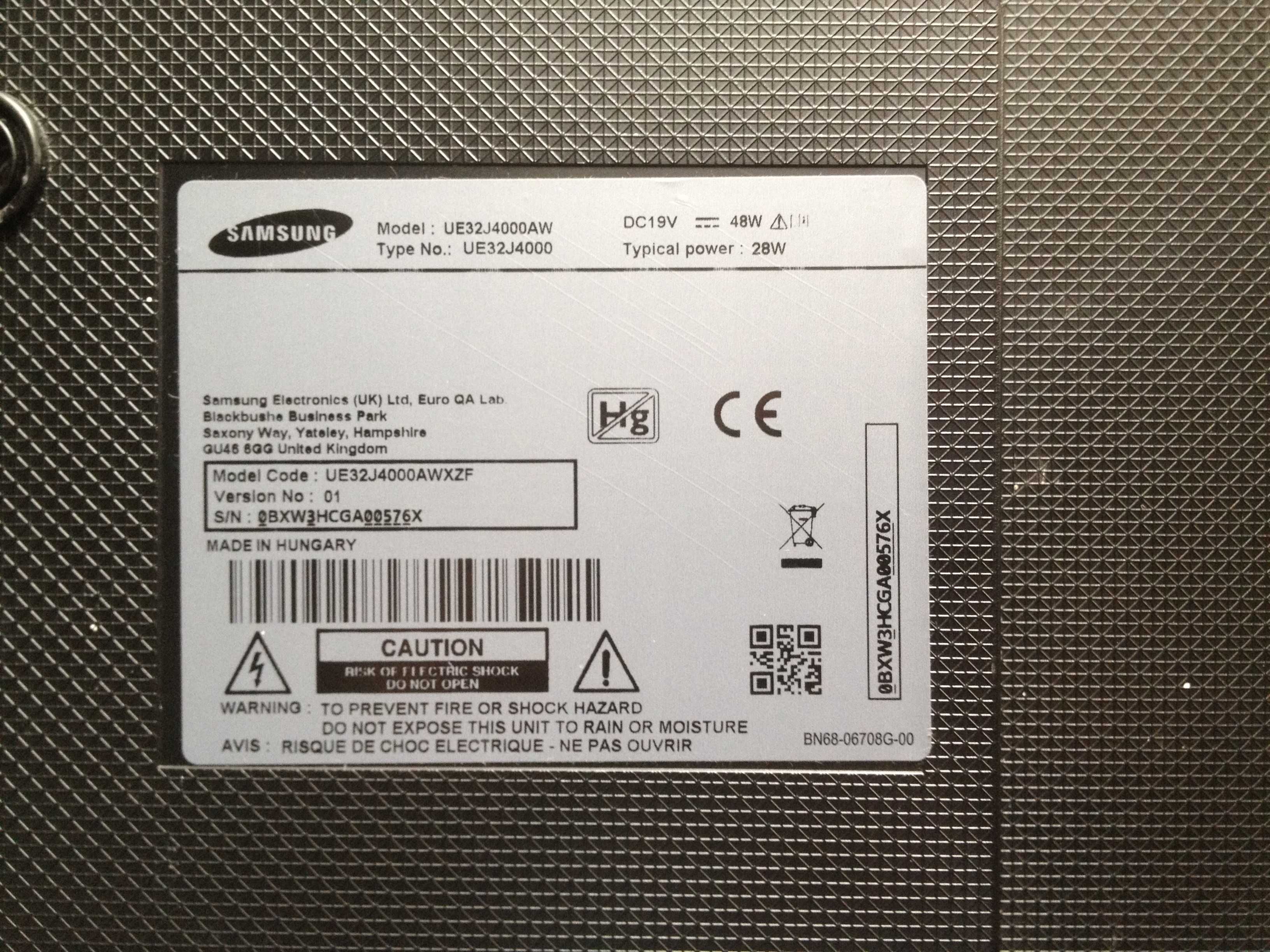 Телевизор Samsung UE32J4000
