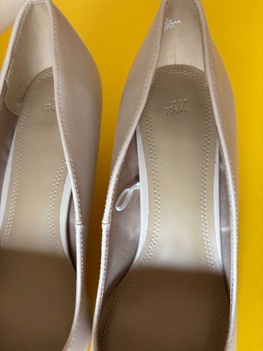 Sapato de salto - H&M