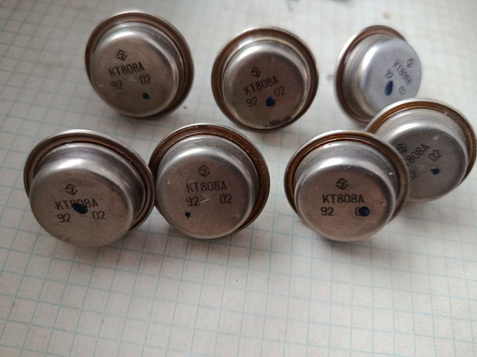 Продам транзисторы КТ808А, новые