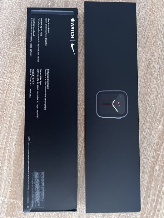 Apple Watch Nike 44 mm GPS-Cellular LTE Zadbany