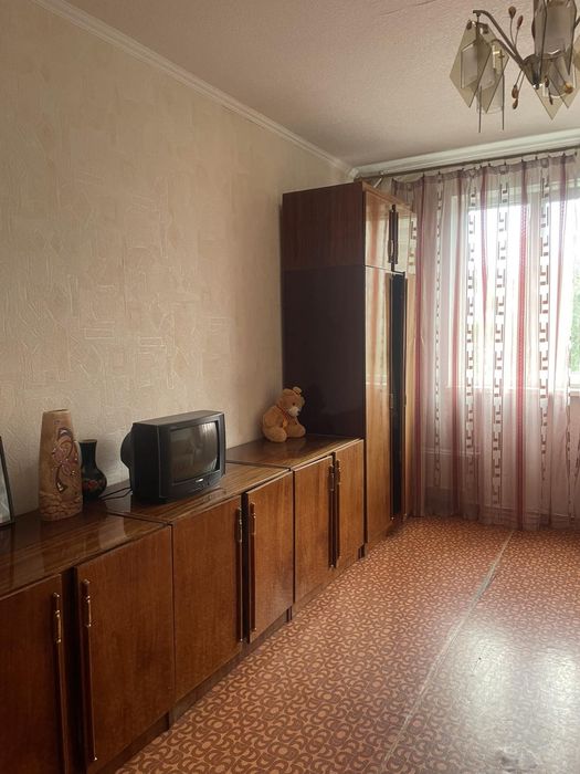 Сдам 3 кв Одесская сторона Класса