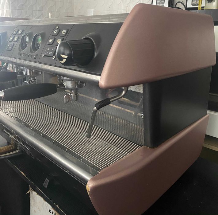 Кофемашина La Spaziale S3. Професійна кавомашина.