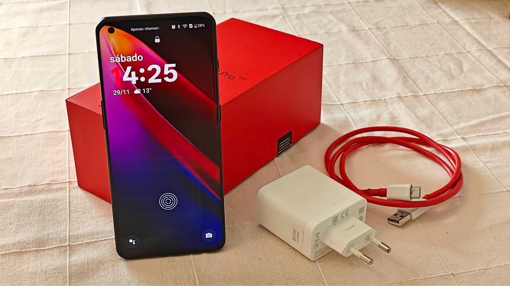 OnePlus 10 Pro 5G - 12GB/256GB - Volcanic Black