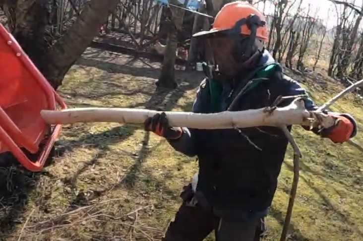 Rębak spalinowy mocny CEDRUS RB04 PRO-E 12KM możliwa przyczepa wynajem
