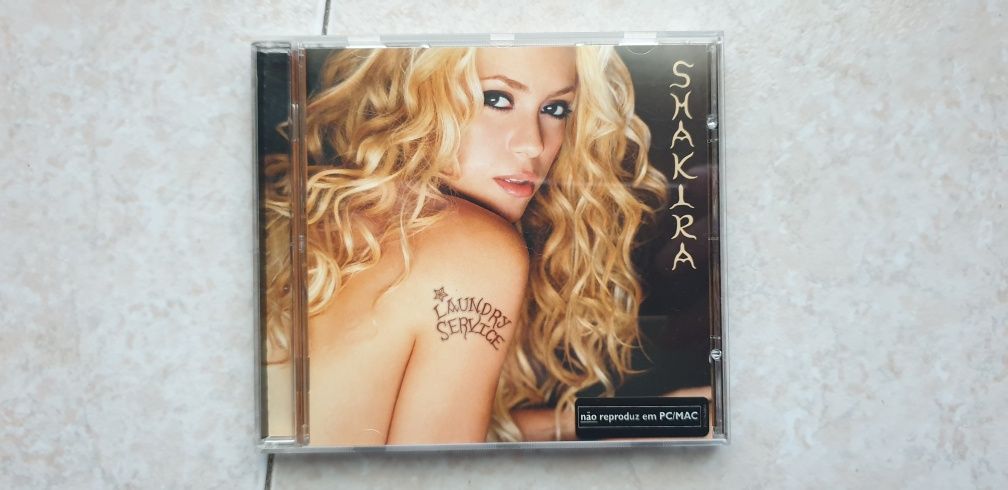 CD Shakira-Laundry Service