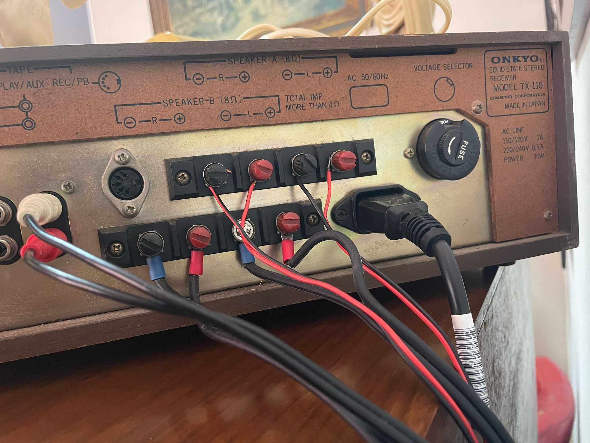 Aparelhagens, equipamentos e acessórios de som, antigos e vintage