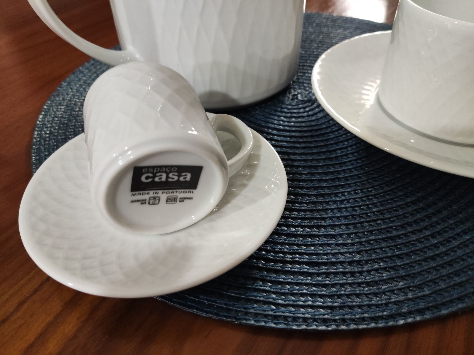 Conjunto Chá e Café com Bule e Açucareiro