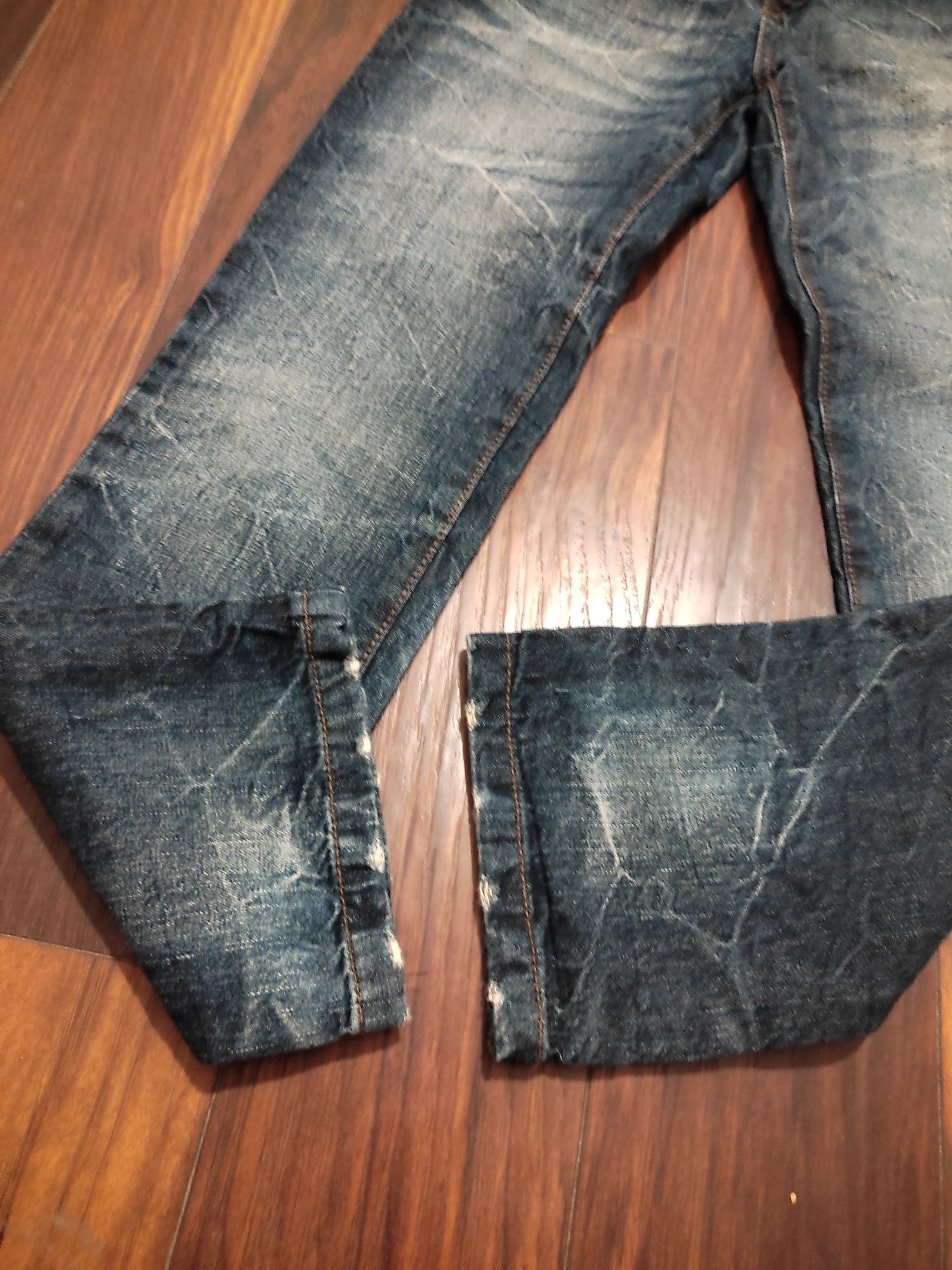 Spodnie chłopięce jeansowe 134