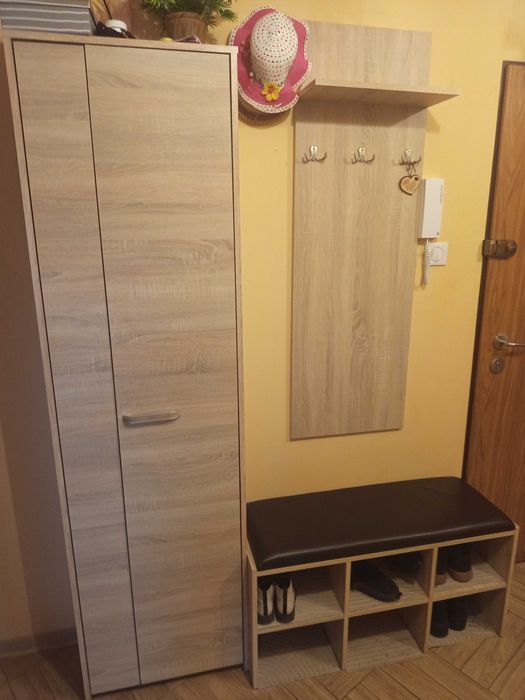 Sprzedam zestaw mebli do przedpokoju