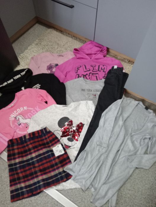 Paka ubrań dziewczęcych roz.146-152.Polecam.