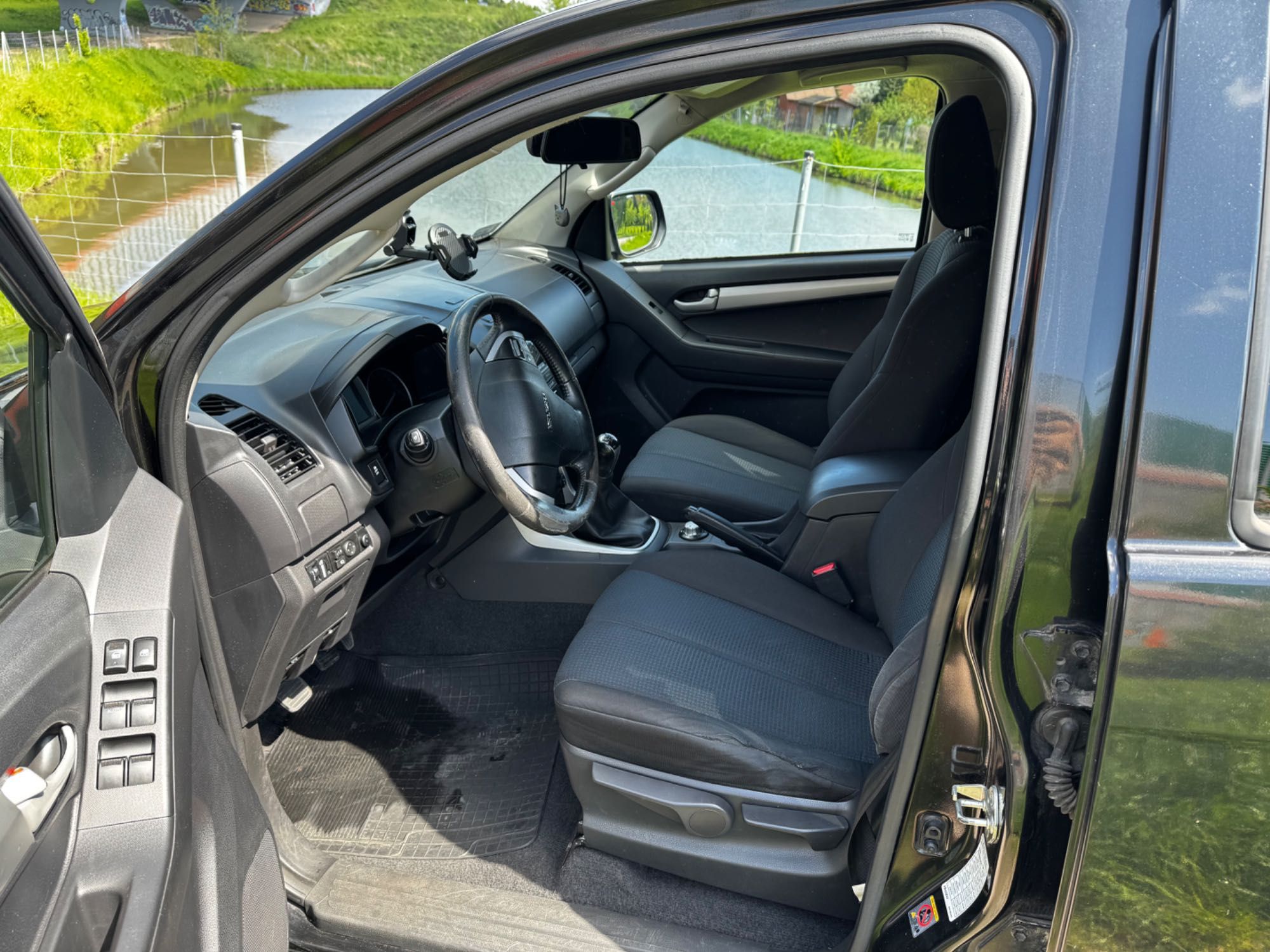 Isuzu D-Max 2.5 DC LS