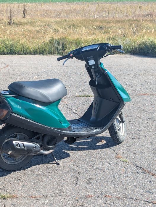 Скутер Yamaha Jog Artistic на реєстрації