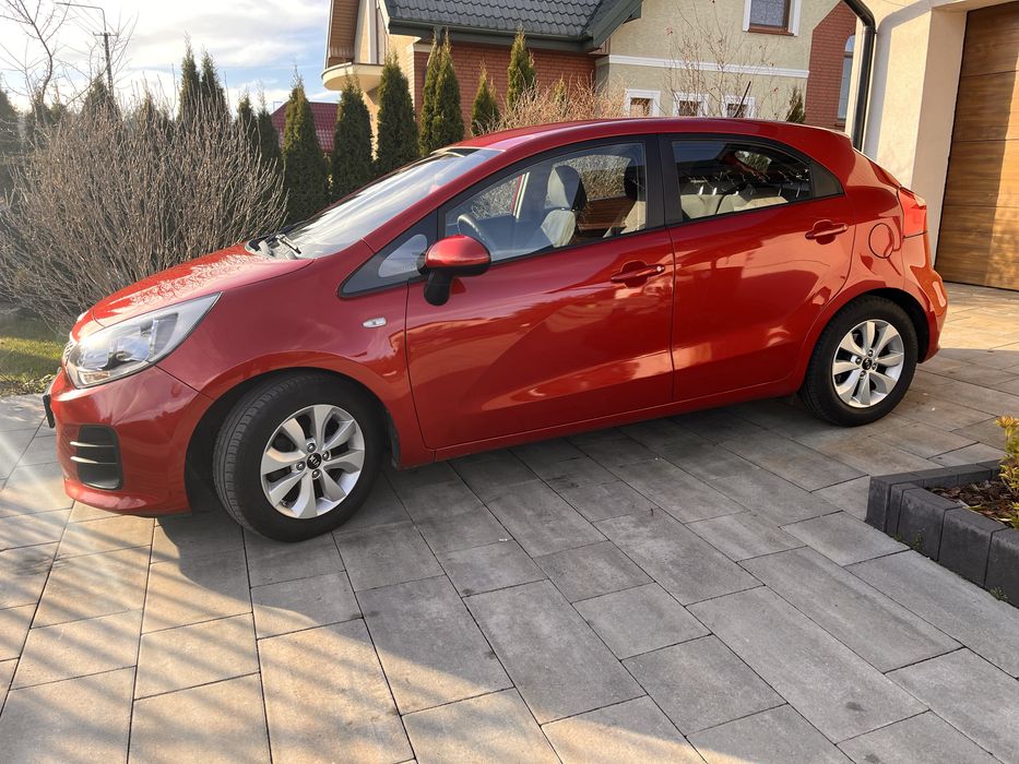 Kia Rio Benzyna Ekran Kamera Cofania