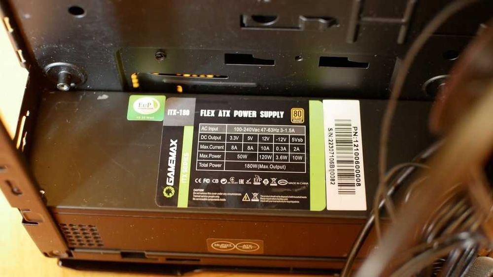 Корпус Gamemax Violin Black 180W ITX