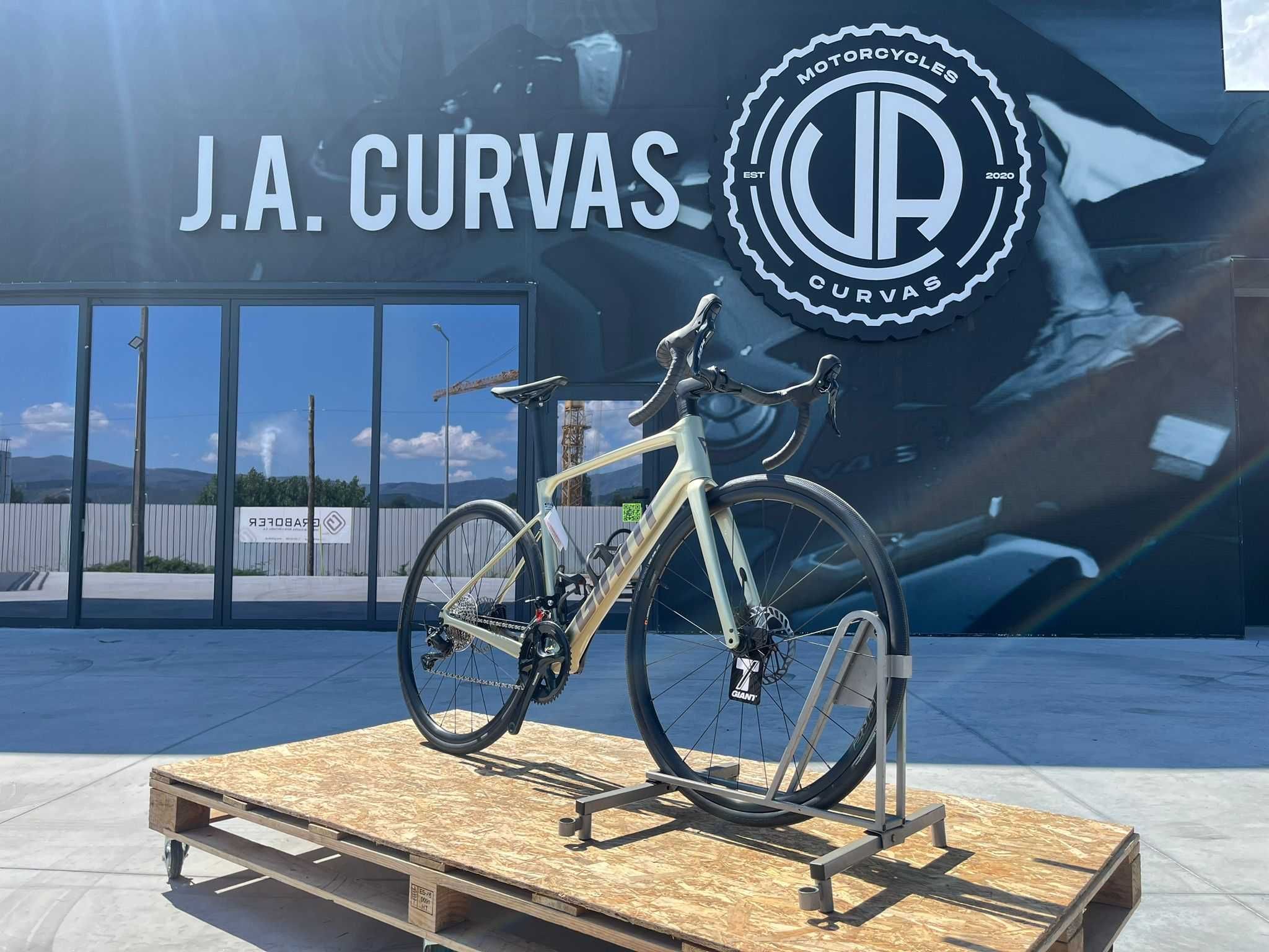 GIANT DEFY ADVANCED 2